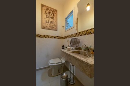 Casa à venda com 211m², 2 quartos e 3 vagas Casa à venda com 211m², 2 quartos e 3 vagasLavabo