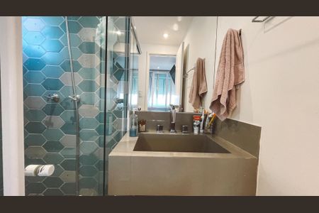 Apartamento à venda com 85m², 3 quartos e 2 vagas Apartamento à venda com 85m², 3 quartos e 2 vagasBanheiro da Suíte