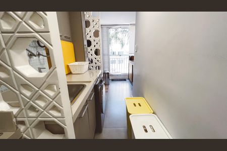 Apartamento à venda com 85m², 3 quartos e 2 vagas Apartamento à venda com 85m², 3 quartos e 2 vagasÁrea de Serviço
