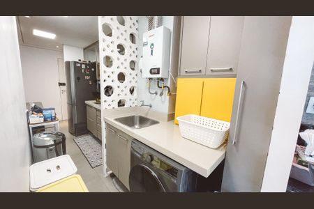 Apartamento à venda com 85m², 3 quartos e 2 vagas Apartamento à venda com 85m², 3 quartos e 2 vagasÁrea de Serviço