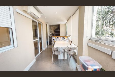 Apartamento à venda com 85m², 3 quartos e 2 vagas Apartamento à venda com 85m², 3 quartos e 2 vagasVaranda gourmet