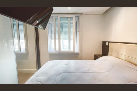 Apartamento à venda com 85m², 3 quartos e 2 vagas Apartamento à venda com 85m², 3 quartos e 2 vagasSuíte