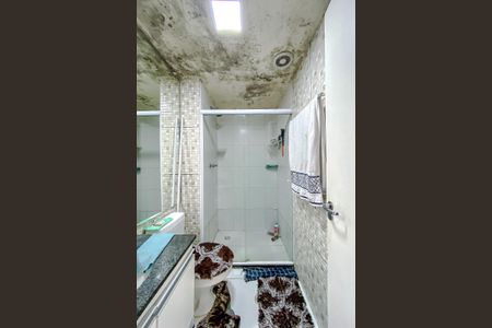 Apartamento à venda com 49m², 2 quartos e 1 vaga Apartamento à venda com 49m², 2 quartos e 1 vagaBanheiro