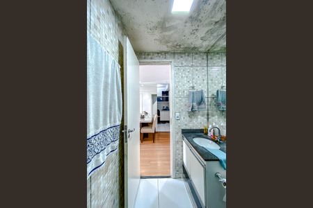 Apartamento à venda com 49m², 2 quartos e 1 vaga Apartamento à venda com 49m², 2 quartos e 1 vagaBanheiro