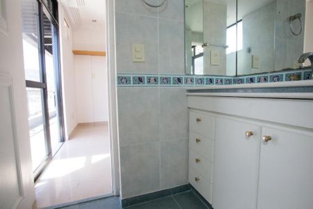 Apartamento para alugar com 360m², 5 quartos e 2 vagasBanheiro da Suíte 4