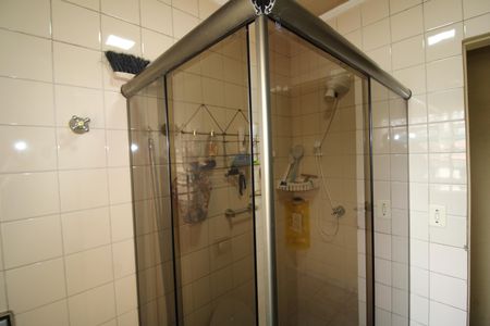 Casa à venda com 168m², 4 quartos e 2 vagasBanheiro 2