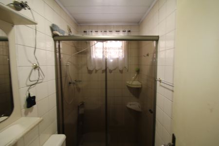 Casa à venda com 168m², 4 quartos e 2 vagasBanheiro 1