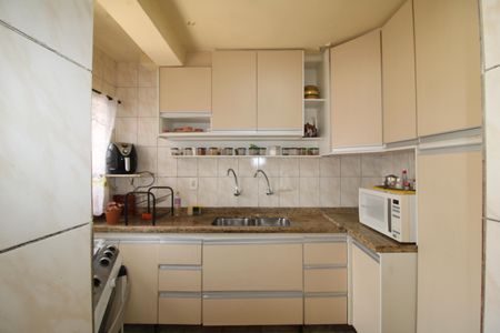 Casa à venda com 168m², 4 quartos e 2 vagasCozinha