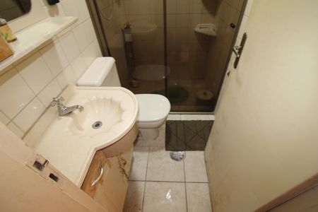 Casa à venda com 168m², 4 quartos e 2 vagasBanheiro 1