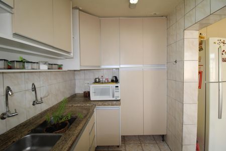 Casa à venda com 168m², 4 quartos e 2 vagasCozinha