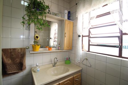 Casa à venda com 168m², 4 quartos e 2 vagasBanheiro 2