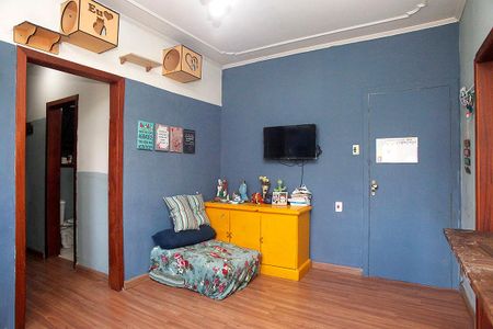 Sala de apartamento à venda com 2 quartos, 55m² em Santa Cecília, Porto Alegre