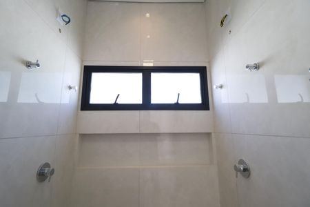 Casa de condomínio para alugar com 182m², 3 quartos e 3 vagasBanheiro da Suíte 3