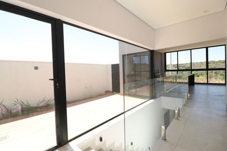 Casa de condomínio para alugar com 182m², 3 quartos e 3 vagasSala