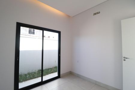 Casa de condomínio para alugar com 182m², 3 quartos e 3 vagasSuíte 1