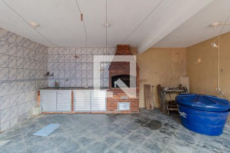 Casa à venda com 239m², 5 quartos e 4 vagas