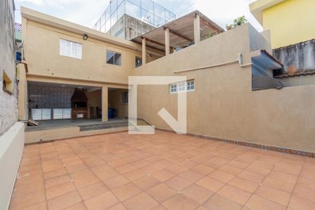 Casa à venda com 239m², 5 quartos e 4 vagas