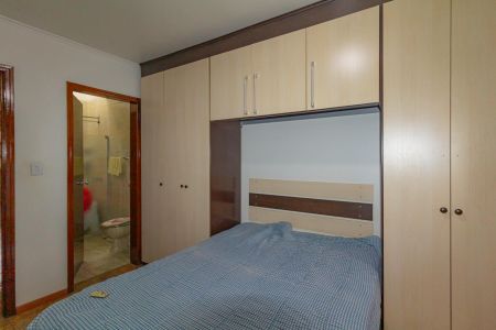 Casa à venda com 254m², 4 quartos e 5 vagas Casa à venda com 254m², 4 quartos e 5 vagasSuíte