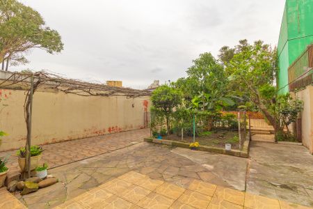 Casa à venda com 254m², 4 quartos e 5 vagas Casa à venda com 254m², 4 quartos e 5 vagasJardim