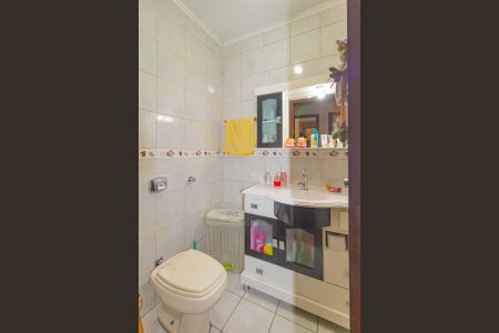 Casa à venda com 254m², 4 quartos e 5 vagas Casa à venda com 254m², 4 quartos e 5 vagasBanheiro Social