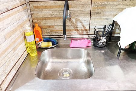 Casa à venda com 300m², 2 quartos e 2 vagasCozinha