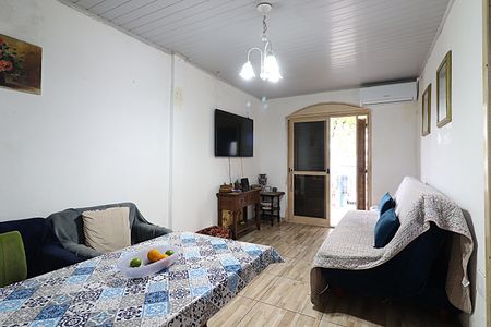 Casa à venda com 300m², 2 quartos e 2 vagasSala 1