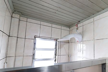 Casa à venda com 300m², 2 quartos e 2 vagasBanheiro