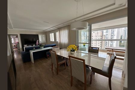 Apartamento à venda com 137m², 3 quartos e 3 vagasFoto 01