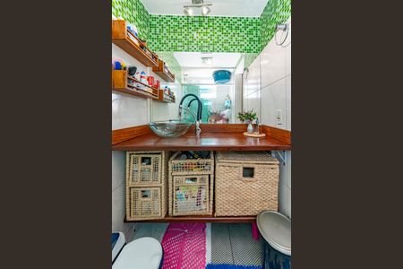 Apartamento à venda com 130m², 4 quartos e 1 vagaBanheiro da Suíte