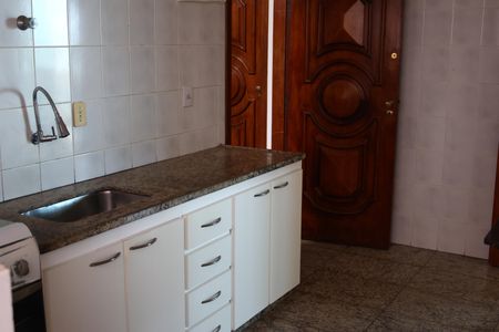 Apartamento para alugar com 120m², 3 quartos e 2 vagasCozinha