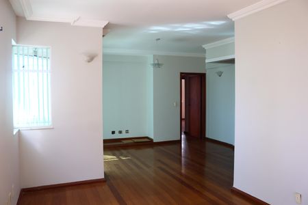Apartamento para alugar com 120m², 3 quartos e 2 vagasSala