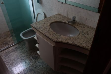Apartamento para alugar com 120m², 3 quartos e 2 vagasBanheiro do Quarto 3
