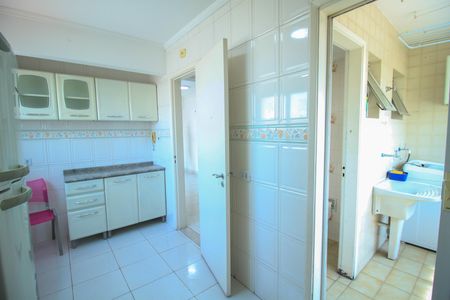 Apartamento para alugar com 75m², 2 quartos e 1 vagaCozinha