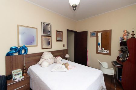 Casa à venda com 175m², 3 quartos e 4 vagasQuarto 3