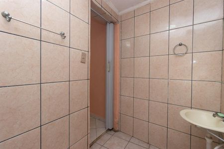 Casa à venda com 175m², 3 quartos e 4 vagasBanheiro da Garagem