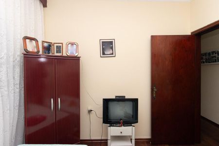 Casa à venda com 175m², 3 quartos e 4 vagasQuarto 2