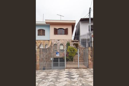 Casa à venda com 175m², 3 quartos e 4 vagasFachada