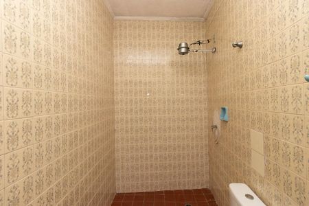 Casa à venda com 175m², 3 quartos e 4 vagasBanheiro da Edícula