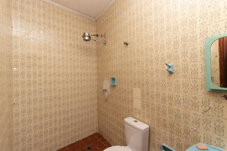 Casa à venda com 175m², 3 quartos e 4 vagasBanheiro da Edícula