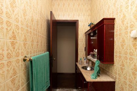 Casa à venda com 175m², 3 quartos e 4 vagasBanheiro Social