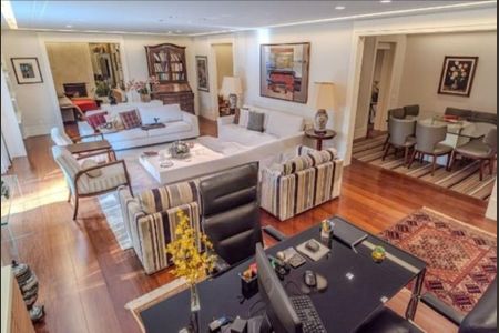 Apartamento à venda com 330m², 4 quartos e 3 vagasFoto 02