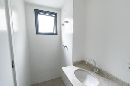 Apartamento à venda com 84m², 2 quartos e 1 vagaBanheiro da suíte