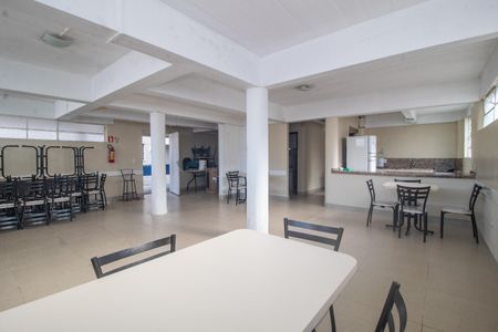 Apartamento à venda com 70m², 2 quartos e sem vagaÁrea comum - Salão de festas