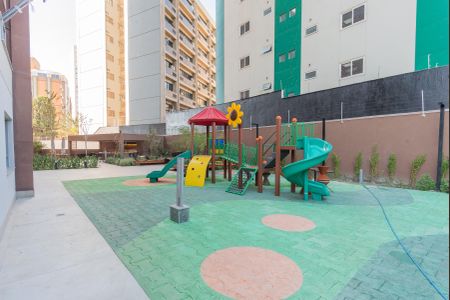 Apartamento à venda com 58m², 2 quartos e 1 vaga Apartamento à venda com 58m², 2 quartos e 1 vagaÁrea comum - Playground