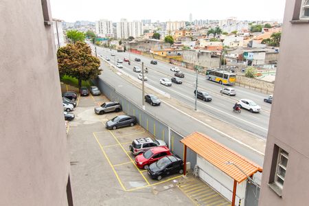 Apartamento à venda com 45m², 2 quartos e 1 vaga Apartamento à venda com 45m², 2 quartos e 1 vagaVista da Cozinha e Área de Serviço