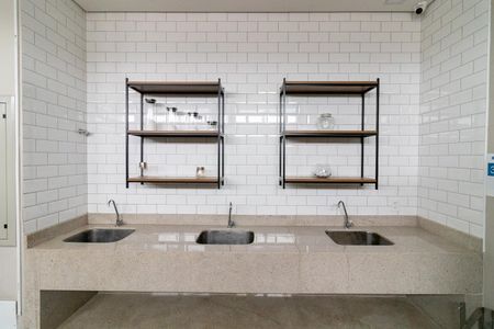 Casa para alugar com 33m², 2 quartos e sem vagaÁrea comum - Lavanderia