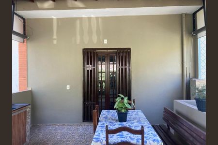 Casa à venda com 100m², 2 quartos e 2 vagas Casa à venda com 100m², 2 quartos e 2 vagasFoto 05