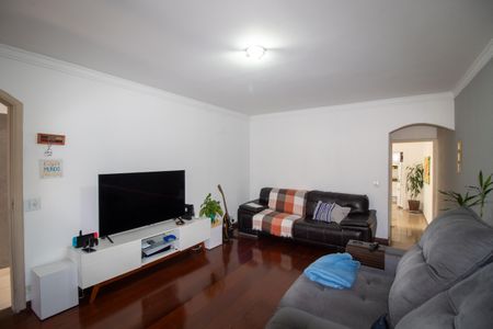 Casa à venda com 128m², 3 quartos e 2 vagas Casa à venda com 128m², 3 quartos e 2 vagasSala