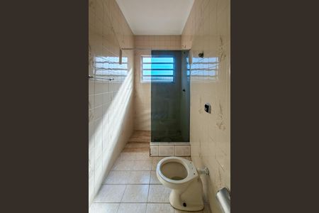 Casa de condomínio para alugar com 89m², 2 quartos e 1 vaga Casa de condomínio para alugar com 89m², 2 quartos e 1 vagaBanheiro da Suíte