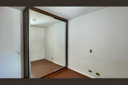 Apartamento à venda com 105m², 3 quartos e 1 vagaQuarto 2